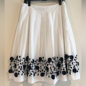 Talbots pleated skirt in white with black flowers